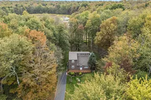 1025 Maplewood Dr, Newfoundland, PA 18445 - Photo 30