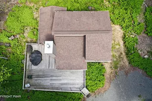 21 Cherry Ct, Covington Township, PA 18424 - Photo 2
