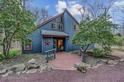  171 Crocketts Crescent, Pocono Pines, PA 18350 - Photo 1