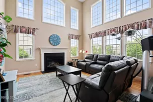 7128 Periwinkle Dr, Macungie, PA 18062 - Photo 1