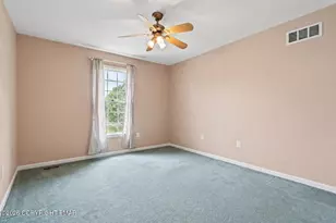 7128 Periwinkle Dr, Macungie, PA 18062 - Photo 14
