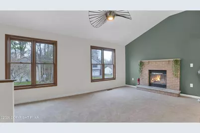  2114 Freedom Way, Pocono Summit, PA 18346 - Photo 2