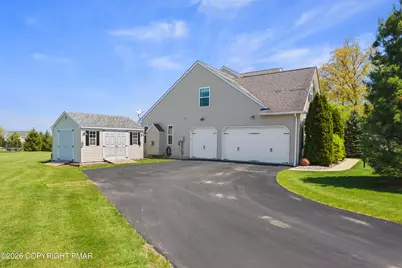  2255 Redwood Drive, Slatington, PA 18080 - Photo 10