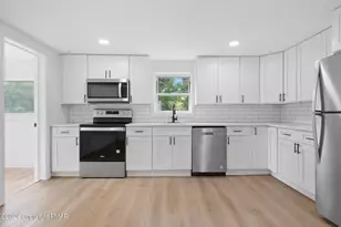 206 Homestead Dr, Tobyhanna, PA 18466 - Photo 4