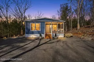2194 Snow Hill Falls Rd, Cresco, PA 18326 - Photo 4