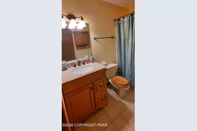  409 Tudor Court, Bushkill, PA 18324 - Photo 14