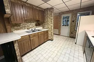 21 W Bertsch St, Lansford, PA 18232 - Photo 16
