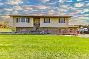 1040 Stagecoach Rd, Lehighton, PA 18235 - Photo 2