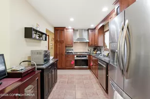 366 Rolling Hills Dr, East Stroudsburg, PA 18302 - Photo 8