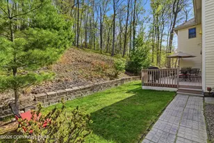 366 Rolling Hills Dr, East Stroudsburg, PA 18302 - Photo 18