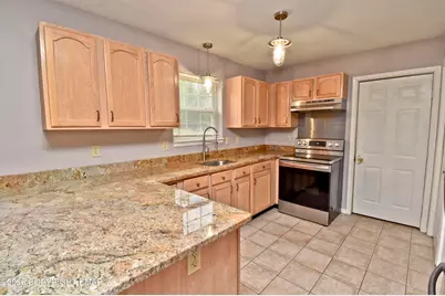  303 Pheasant Run, East Stroudsburg, PA 18302 - Photo 10