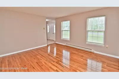  303 Pheasant Run, East Stroudsburg, PA 18302 - Photo 4