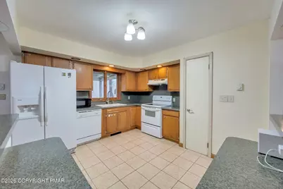  1115 Blue Jay Lane, Tobyhanna, PA 18466 - Photo 12