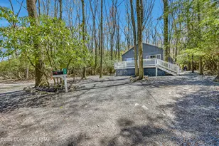 29 Lakeview Dr, Lake Harmony, PA 18624 - Photo 6