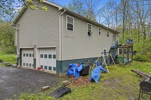 1197 Hunters Woods Dr, East Stroudsburg, PA 18301 - Photo 20