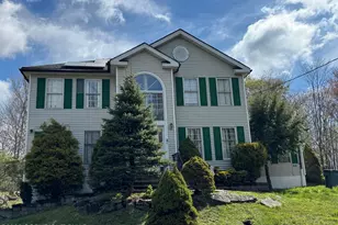 9696 Stony Hollow Dr, Tobyhanna, PA 18466 - Photo 1