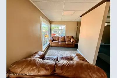  927 N 9th Street, Stroudsburg, PA 18360 - Photo 14