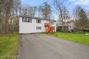 8435 Bear Trail Dr, Tobyhanna, PA 18466 - Photo 2