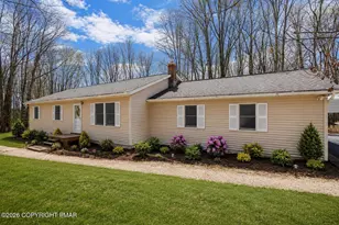 152 Mount Jefferson Dr, Effort, PA 18330 - Photo 1