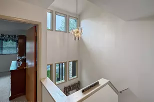 1736 Falcon Dr, Bethlehem, PA 18017 - Photo 14