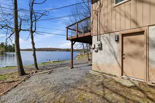 6430 E Lakeshore Dr, East Stroudsburg, PA 18302 - Photo 22