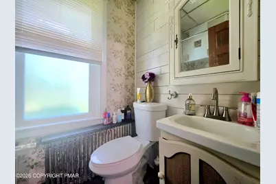  729 George Street #729, Pen Argyl, PA 18072 - Photo 10