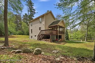 101 Colonial Ct, Dingmans Ferry, PA 18328 - Photo 32