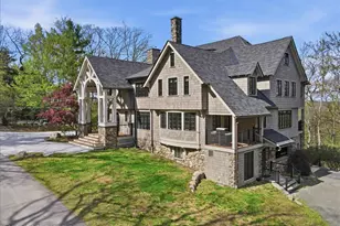 214 Summit Dr, Buck Hill Falls, PA 18323 - Photo 2
