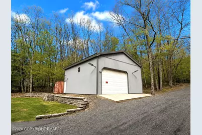 30 Burrwood Drive, Effort, PA 18330 - Photo 16