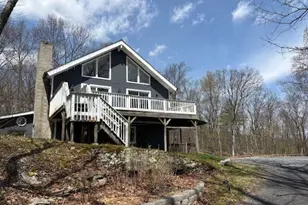 217 Williams Dr, East Stroudsburg, PA 18302 - Photo 2
