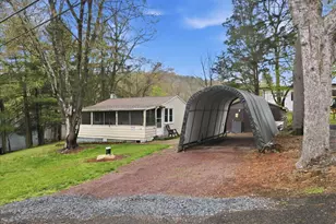 204 Richard Ln, Kunkletown, PA 18058 - Photo 2