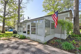 372 Black Oak Ln, Bath, PA 18014 - Photo 2