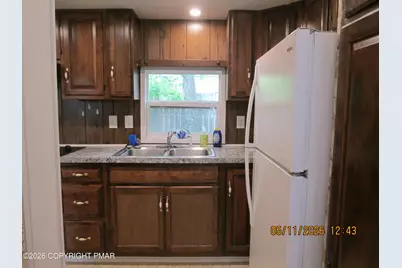  106 Shady Oaks Lane, East Stroudsburg, PA 18301 - Photo 4