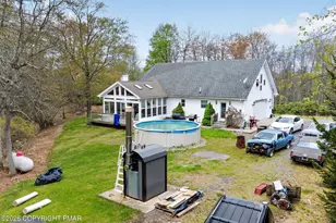 106 Lonely Wolf Ct, Long Pond, PA 18334 - Photo 2