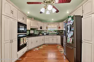 106 Lonely Wolf Ct, Long Pond, PA 18334 - Photo 6