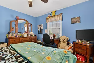 106 Lonely Wolf Ct, Long Pond, PA 18334 - Photo 10