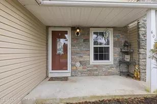 60 Lower Ridgeview Cir, East Stroudsburg, PA 18302 - Photo 2