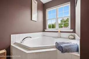 60 Lower Ridgeview Cir, East Stroudsburg, PA 18302 - Photo 22