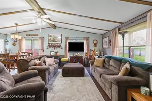 17 Valley View Dr, Bath, PA 18014 - Photo 8