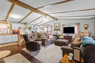 17 Valley View Dr, Bath, PA 18014 - Photo 6