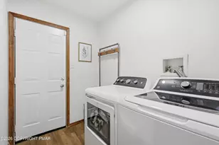 8555 Bumble Bee Way, Tobyhanna, PA 18466 - Photo 14