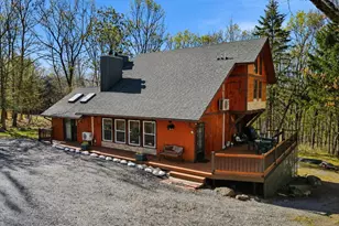 307 Forest Dr, Canadensis, PA 18325 - Photo 2