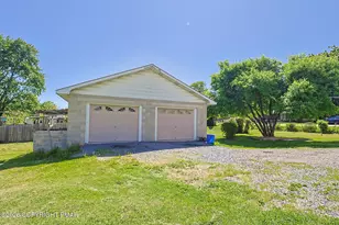 1131 E Lizard Creek Rd, Lehighton, PA 18235 - Photo 6