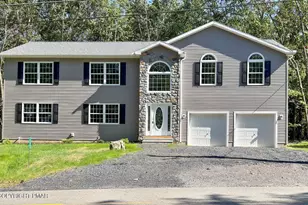 1223 Lexington Ave, Pocono Summit, PA 18346 - Photo 2