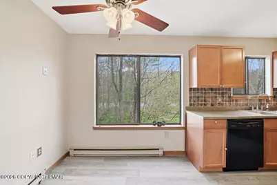  227 Sedburgh Court, Bushkill, PA 18324 - Photo 6