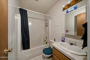520 Hummingbird Ct, Bushkill, PA 18324 - Photo 8