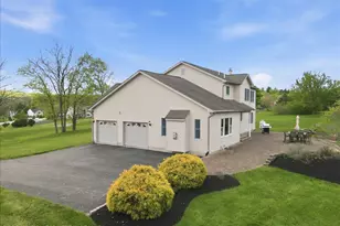 521 John Deere Dr, Sciota, PA 18354 - Photo 4