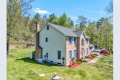  207 Smiley Lane, Stroudsburg, PA 18360 - Photo 2
