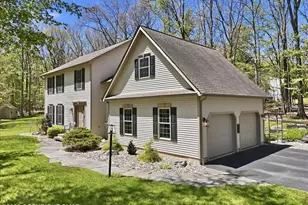159 Anglemire Dr, Stroudsburg, PA 18360 - Photo 1