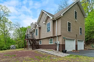 4107 Hickory Ln, East Stroudsburg, PA 18302 - Photo 10